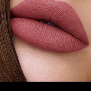 NIB Charlotte Tilbury Show Girl Lipstick